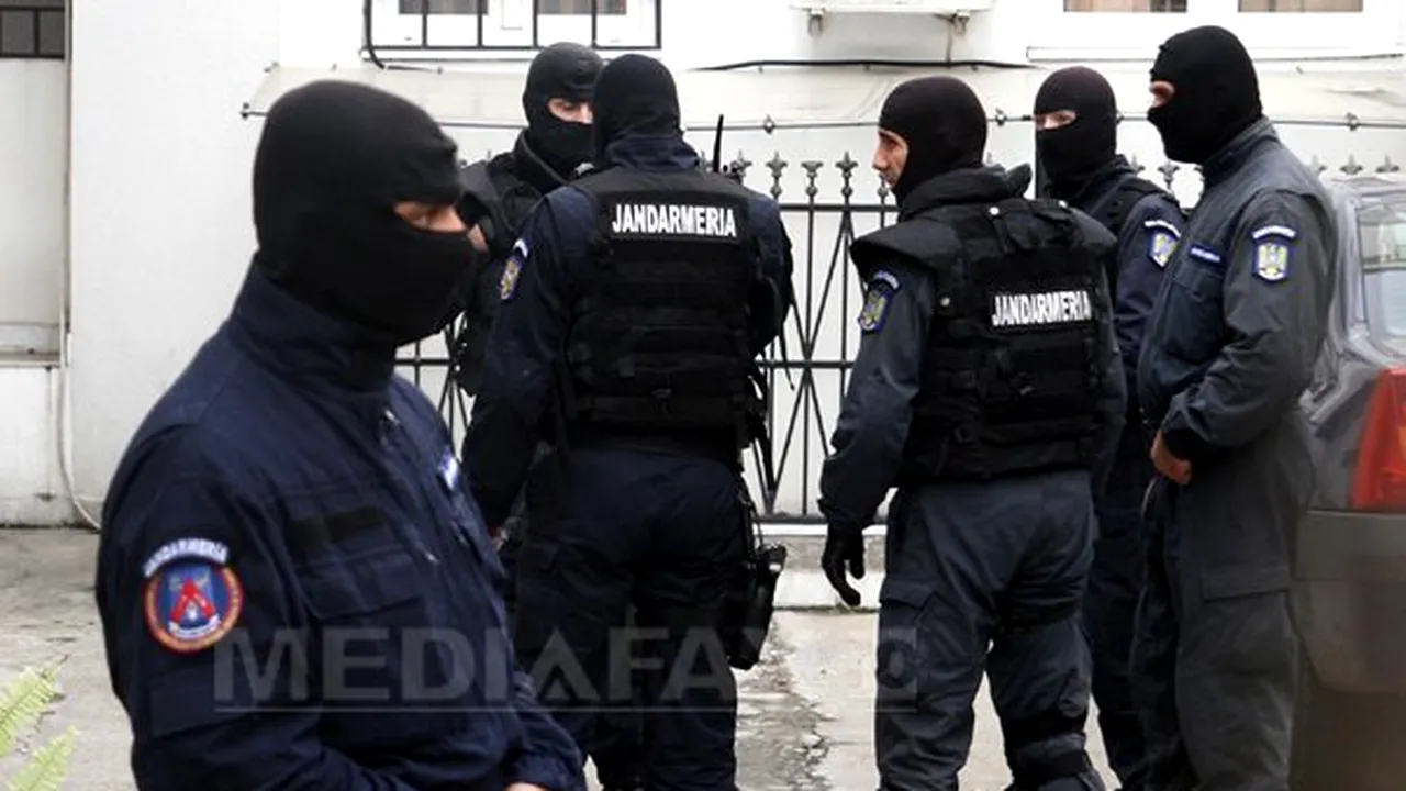 Jandarm înjunghiat în timpul unei intervenţii