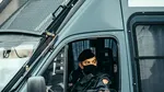 Atac armat asupra unei dube blindate pe o autostradă. Oameni înarmați au incendiat vehicule și au împrăștiat cuie pe șosea