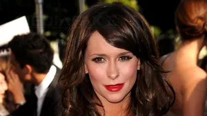 Jennifer Love Hewitt, scene fierbinţi cu 26 de bărbaţi