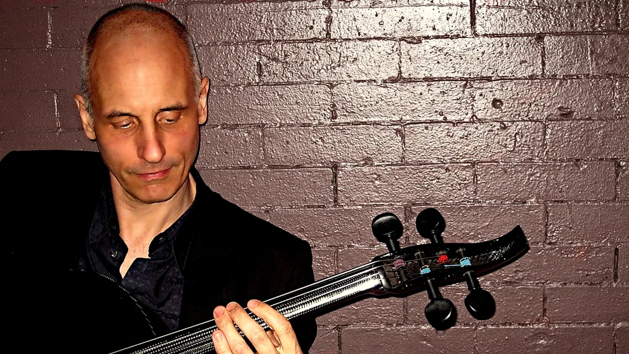 Concert Erik Friedlander, un veteran al scenei muzicale din New York, la Bucureşti