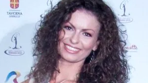 O tânără din Braşov va reprezenta România la Miss Tourism International 2011, în Malaezia