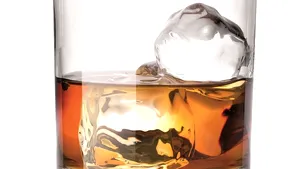 OMS: Pandemia ar putea agrava problema consumului de alcool în Europa 