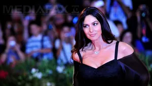 Monica Bellucci se bucură că a devenit târziu mamă