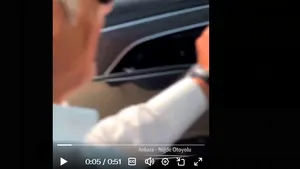 Ministrul turc al Transporturilor s-a filmat conducând cu viteză dublă față de cea legală