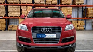 Bunuri confiscate de la condamnaţi, scoase la licitaţie pe un portal online al Ministerului Justiţiei. Cât costă un Audi Q7 din 2008