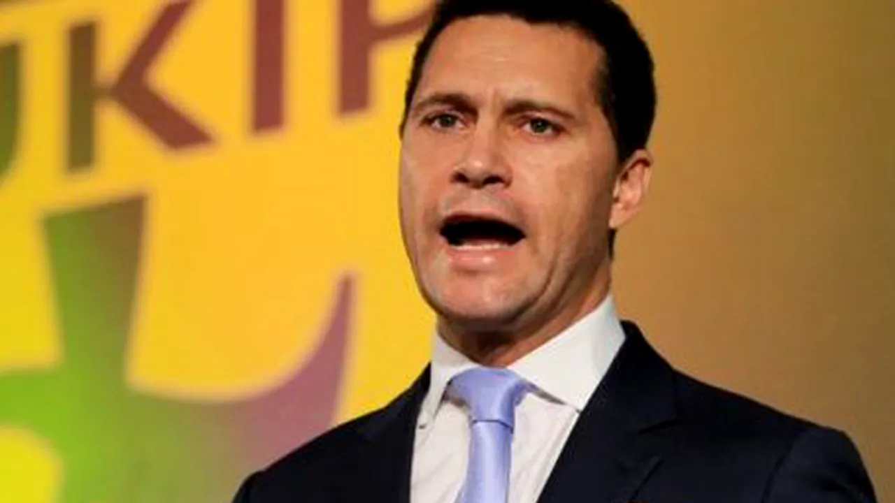 Steven Woolfe, europarlamentarul britanic implicat într-o altercaţie cu un coleg şi favorit la conducerea UKIP, şi-a dat demisia din partid
