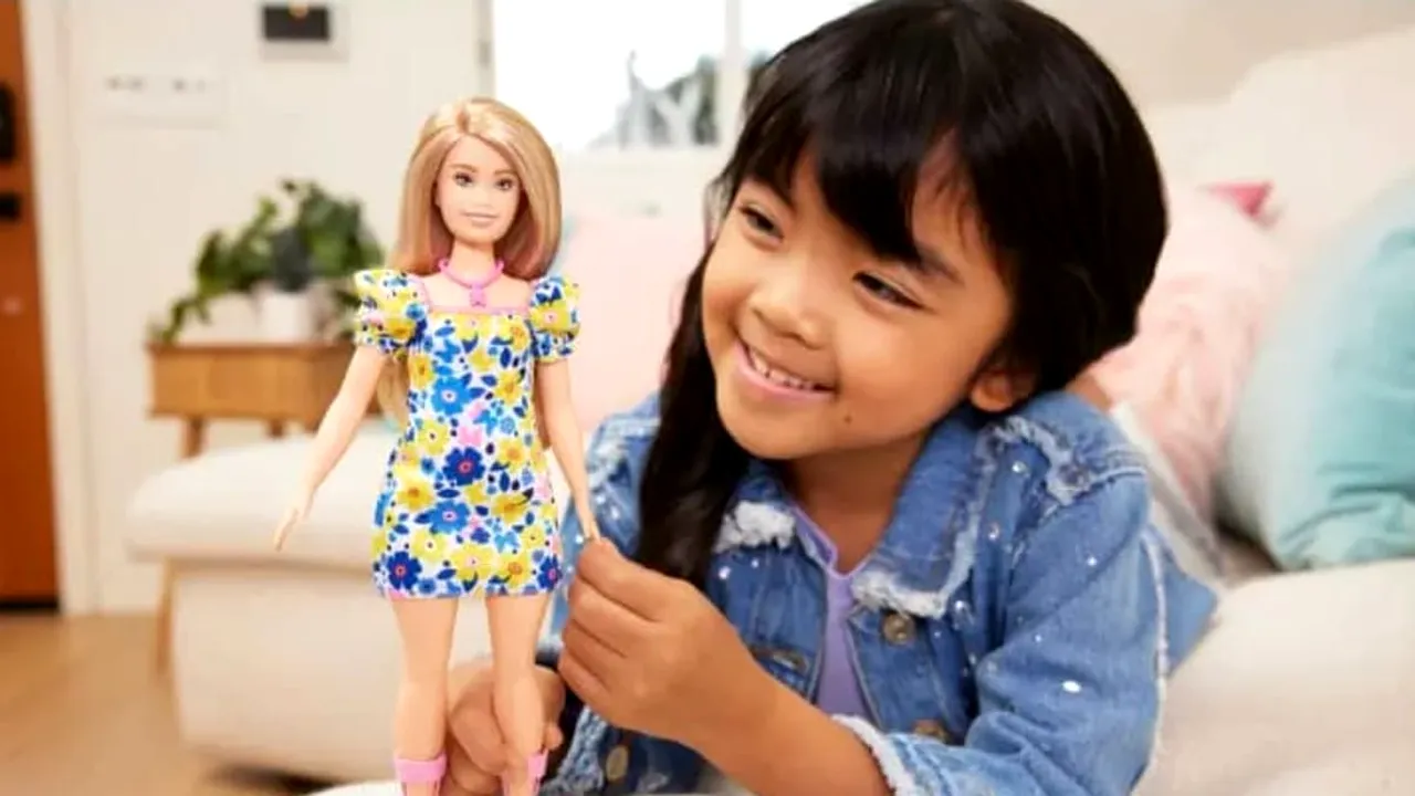 Barbie lansează prima sa păpuşă cu sindrom Down