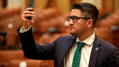 POLITIC VIDEO | Brian Cristian, deputat USR, despre ChatGPT în Parlament: Mulți parlamentari folosesc deja aproape integral AI