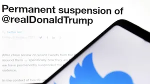 Twitter vrea să menţină permanent blocat contul lui Donald Trump, chiar şi dacă va candida în 2024