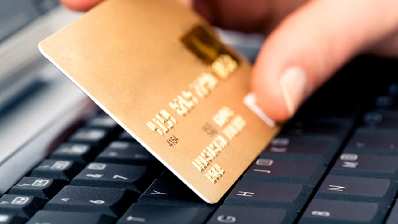 PayPal apelează la inteligenţa artificială pentru prevenirea fraudelor la plăţile on-line