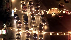 Luminile de sărbători din centrul Bucureştiului au fost aprinse