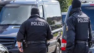 Român arestat în Germania pentru formarea unei organizații teroriste de extremă dreaptă. Voia un „război al terorii” și prăbușirea statului român. Detaliile cazului