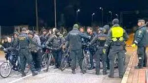 Finlanda-Rusia, în „război transversal”: migranţii pe bicicletă pun presiune la graniţă
