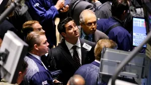 Cursul sare de 4,55 lei/euro după rezultatul votului din Marea Britanie/ Dăianu: BNR va face în aşa fel astfel încât să atenueze volatilitatea cursului leu/euro - FOTO