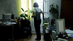 Suprafaţa de birouri închiriată în Bucureşti a continuat să scadă