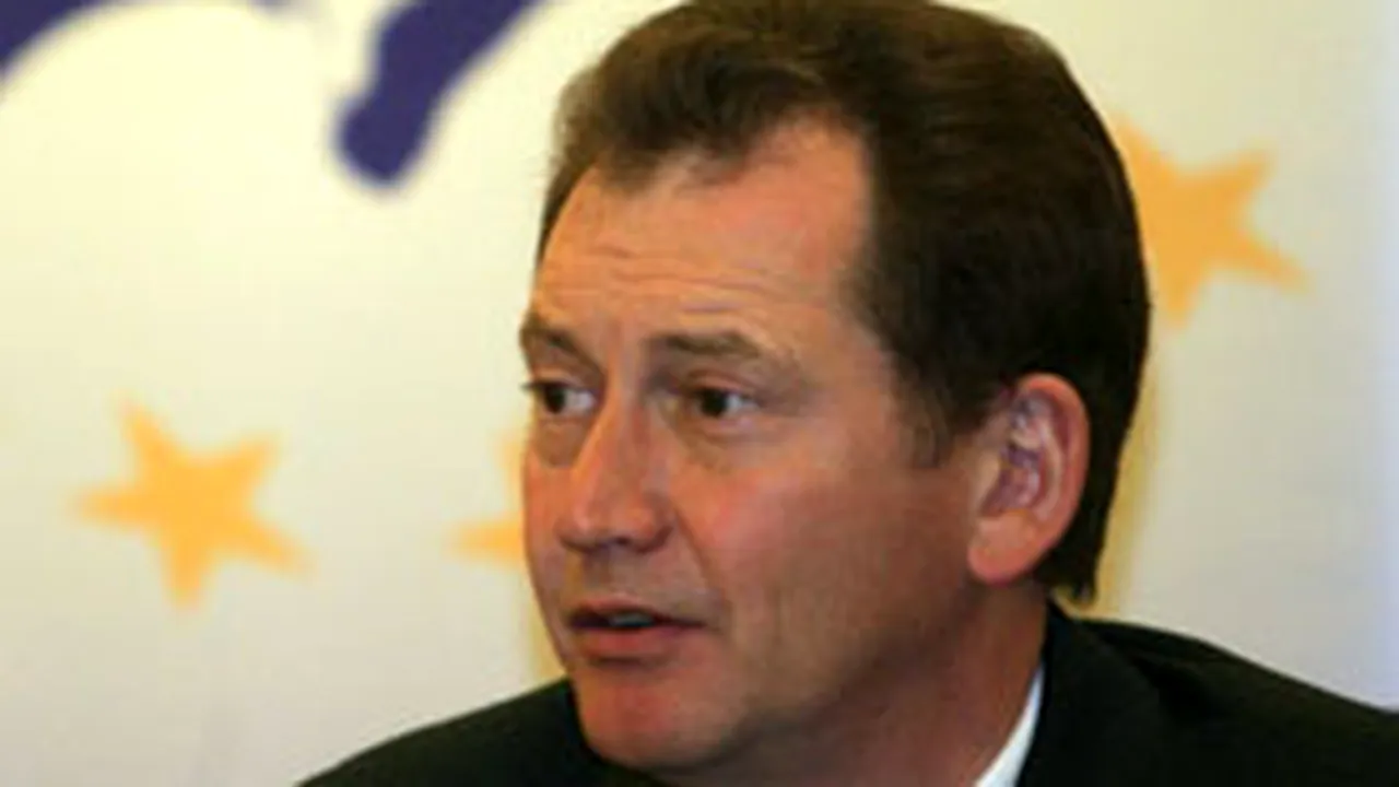 Watson: Dacă acuzatorii lui Remeş sunt procurori controlaţi de Băsescu, poziţia lui Tăriceanu e justă