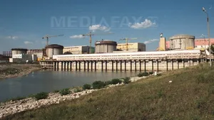 Ministerul Economiei va ceda o parte din participaţia la reactoarele nucleare 3 şi 4