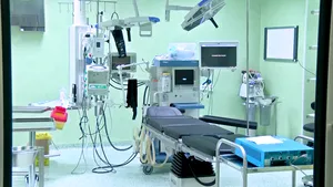 Strigăt din izolare |  Un medic de la Spitalul de Arşi din Capitală lansează acuzaţii grave: Era mai simplu să avem o strategie reală, nu un grup de comunicare strategică