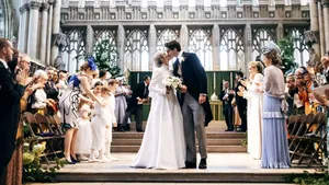 Cântăreaţa Ellie Goulding s-a căsătorit! La ceremonia impozantă au fost invitaţi Katy Perry, Orlando Bloom, dar şi Sienna Miller | FOTO, VIDEO