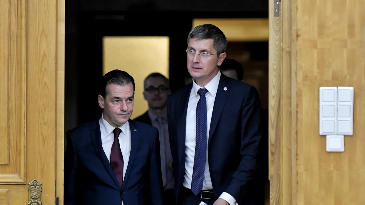 PNL şi USR, cele mai puternice două partide din opoziţie, au semnat acordul politic. Înţelegere privind modificări la pensiile speciale