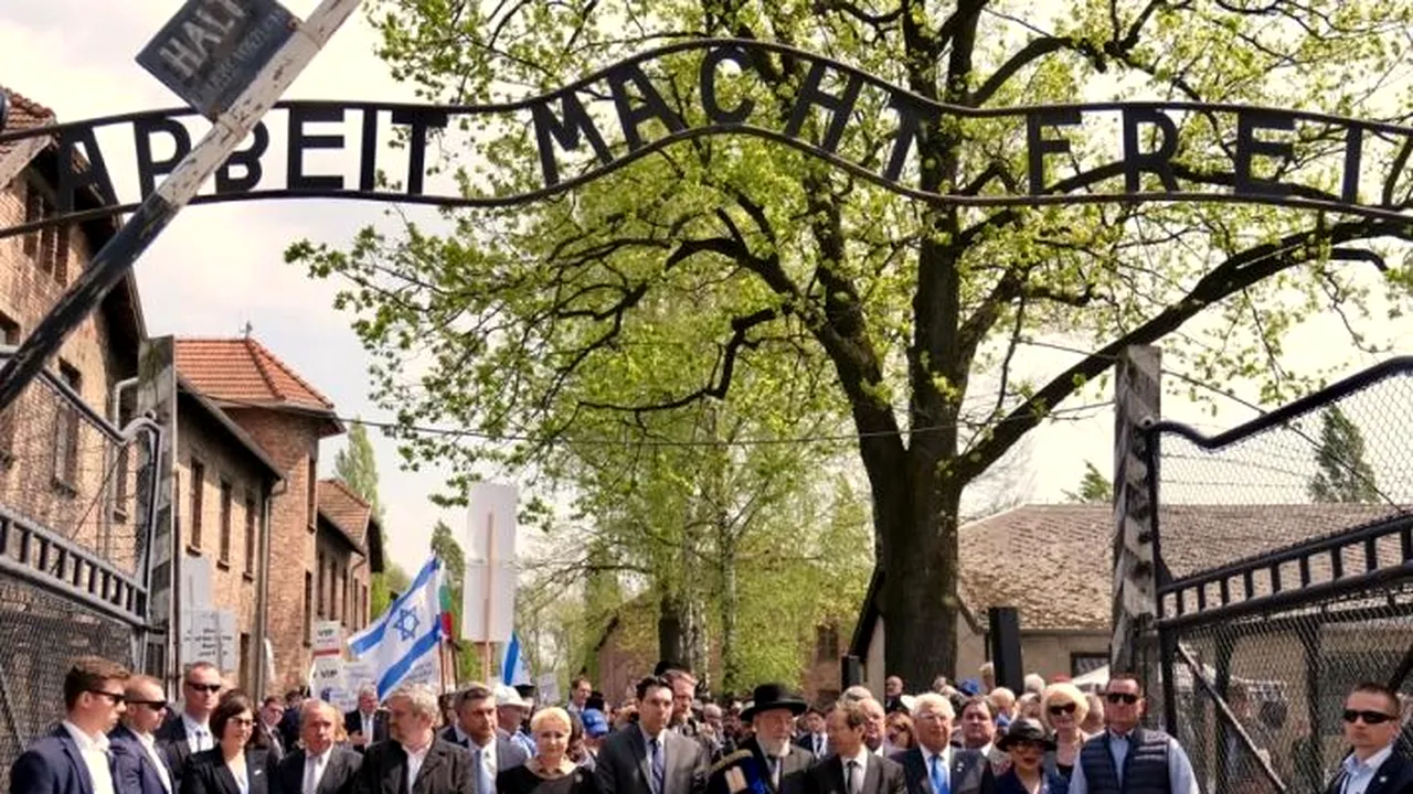 Senate Adopts Bill Establishing National History of the Holocaust Museum