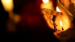 FOCUS: Sărbătoarea Paştelui - simbol al luminii, sacrificiului şi purificării