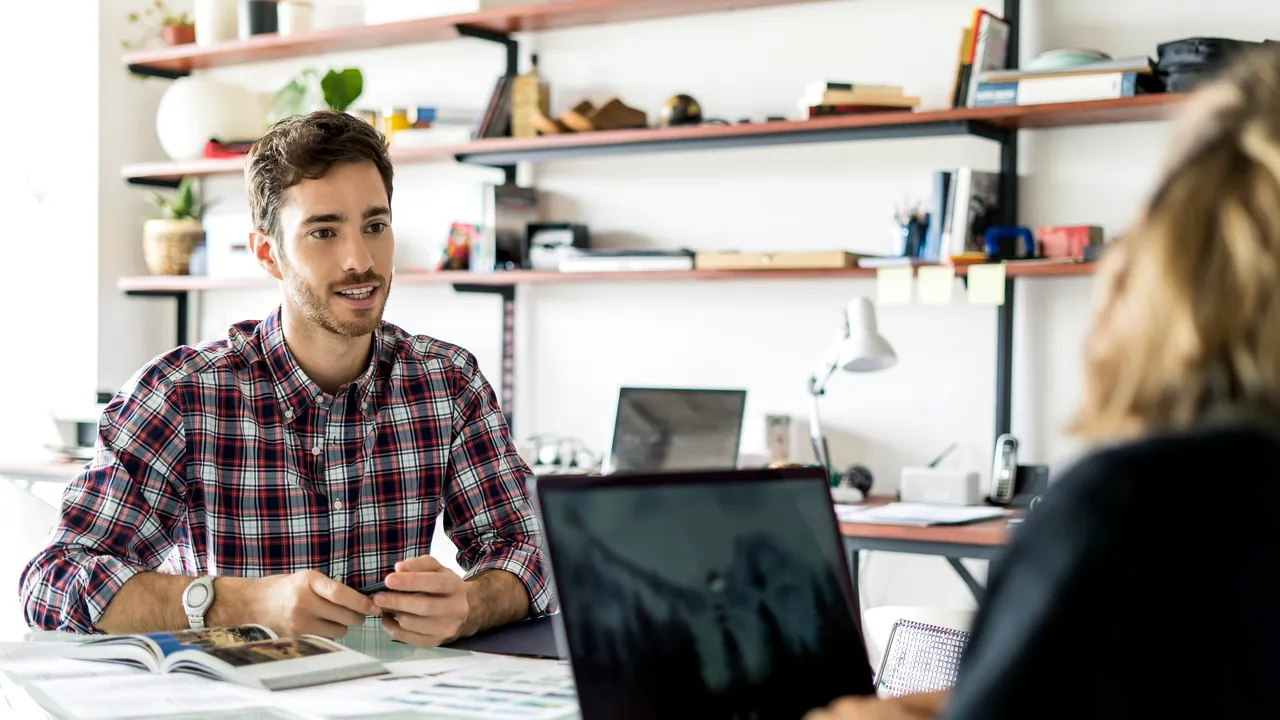 Meseriile în IT, brăţară de aur. Companiile se întrec în oferte pentru recrutarea specialiştilor