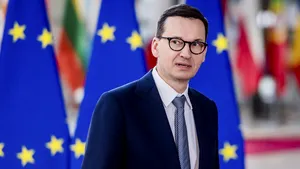 Premierul Poloniei denunţă 