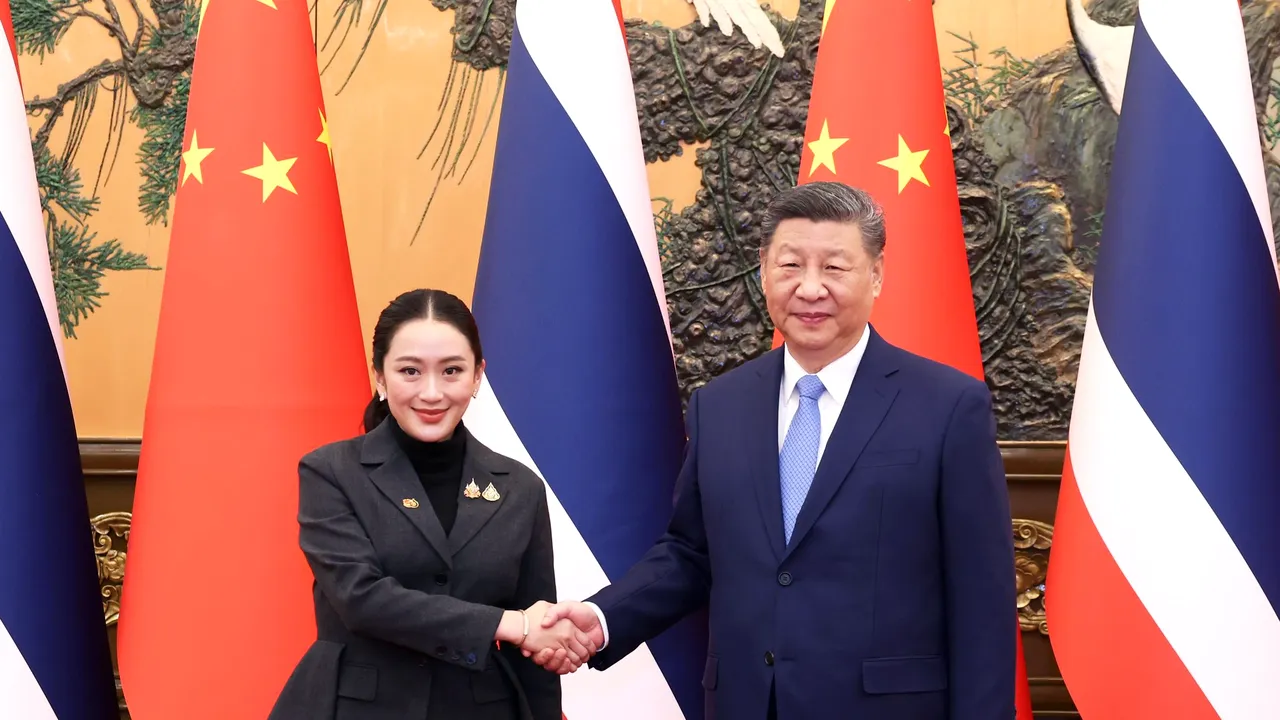 Escrocheriile online, pe agenda discuţiilor dintre preşedintele chinez Xi Jinping şi premierul thailandez