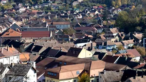 Apelul autorităților din Mureș: Nu mai cereți apă pentru udatul grădinilor sau spălatul curților