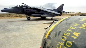 Mari bănci europene finanţează producţia de bombe cu submuniţie