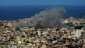 Războiul din Orientul Mijlociu, ziua 34 | Israelul a interceptat un atac cu rachete lansate de Teheran / Trump a susținut primul discurs la Casa Albă despre război / Prețurile la petrol au crescut imediat după discursul său