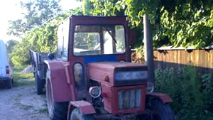 Romanian Senators Say Old Tractors Out, New Tractors In