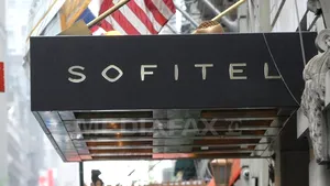 Camerista care îl acuză pe Dominique Strauss-Kahn, angajată la Sofitel cu sprijinul unui ONG pentru refugiaţi