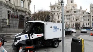 Grija pentru mediu şi cetăţean, dusă la un alt nivel. Un oraş din Spania are coşuri de gunoi cu senzori