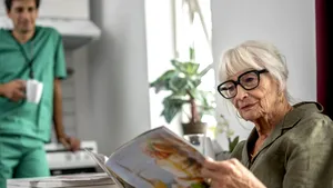 Cameră compactă cu AI oferă audio bidirecțional și calitate excelentă a imaginii, zi și noapte