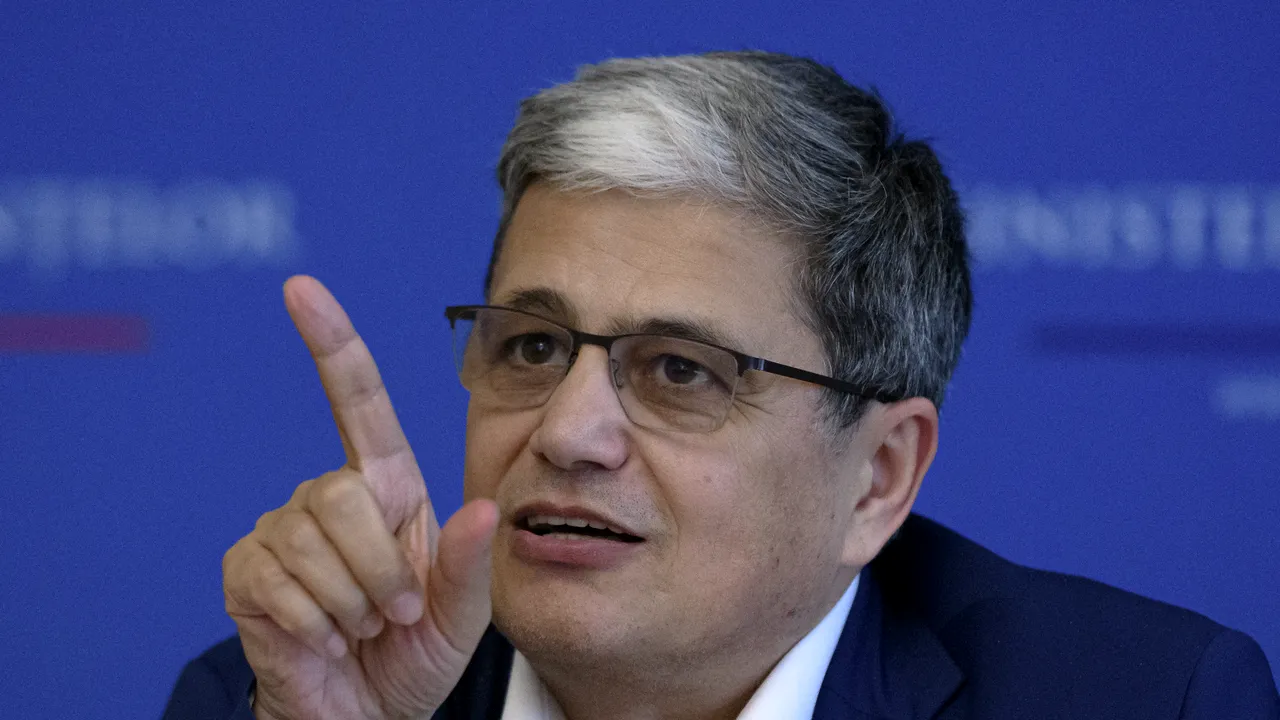 Marcel Boloş anunţă lansarea în curând a primelor obligaţiuni verzi