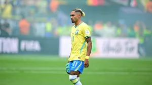 Raphinha părăsește lotul Braziliei după ce a fost depistat cu un mic edem muscular. Atacantul Barcelonei, unul dintre cei mai incisivi jucători din fotbalul mondial la început de sezon