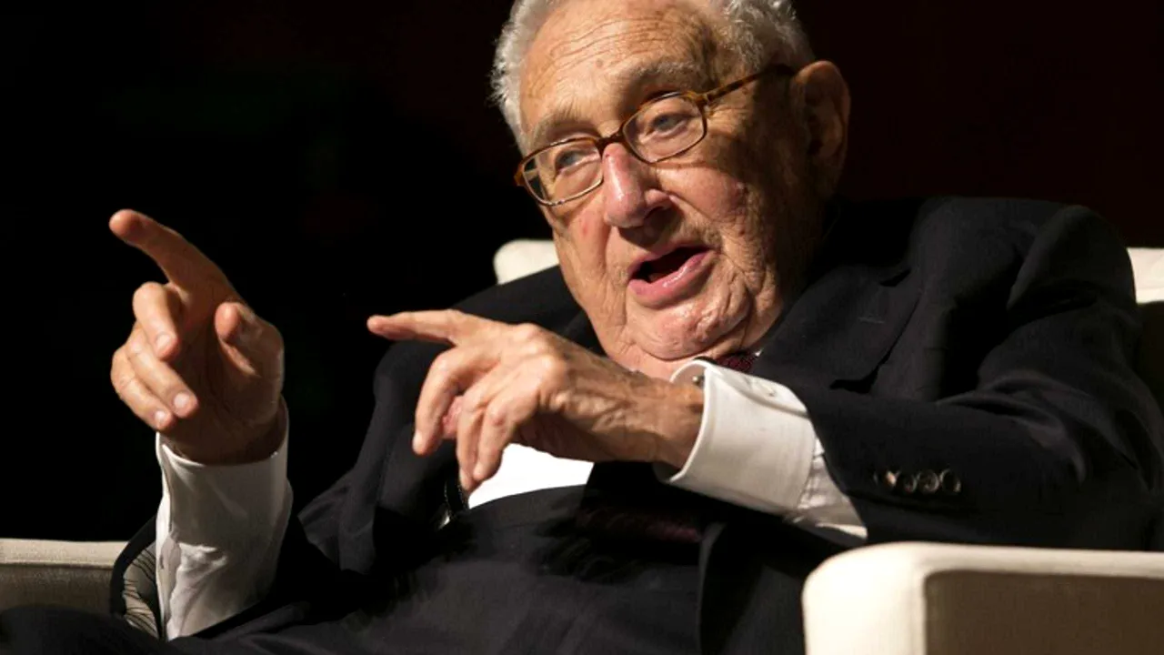 COMENTARIU Lelia Munteanu: The Kissinger