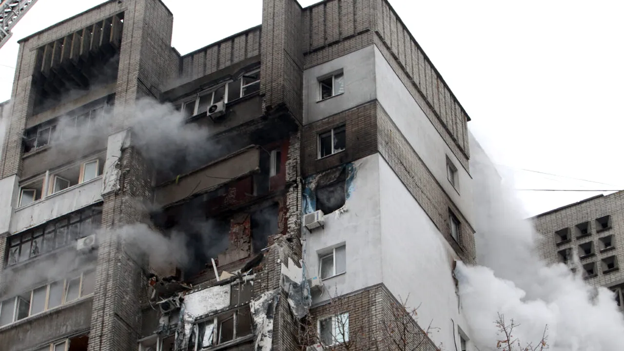 Șase morți și zeci de răniți în urma unui val de atacuri rusești cu drone și rachete în mai multe regiuni din Ucraina