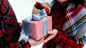 Cadouri de Valentine’s Day. Idei de cadouri pentru a celebra iubirea de Ziua Îndrăgostiţilor, pe 14 februarie 