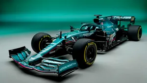  Aston Martin şi-a prezentat noul bolid cu care va concura în Formula 1. Cine va pilota monopostul în noul sezon