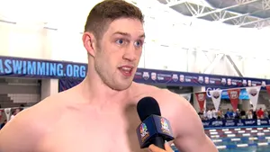 VIDEO Hunter Armstrong a stabilit un nou record mondial la 50 metri spate în calificările din SUA