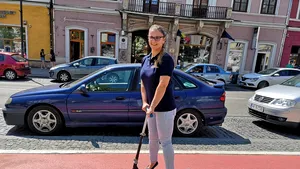 Un oficial european cere controale şi legislaţie înăsprite pentru biciclişti şi cei care folosesc trotinete şi scutere: Ne îngrijorează mult