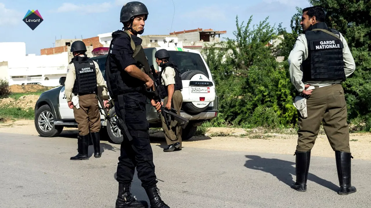 Atac terorist asupra unui punct de control al Poliţiei din Tunisia. Un agent a fost ucis