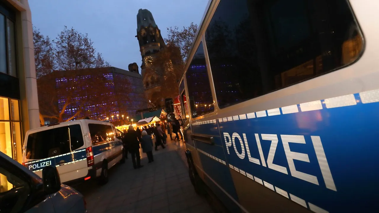 Târgul de Crăciun din Berlin, scena atacului terorist din 2016 soldat cu 12 morţi, evacuat. Anunţul poliţiei