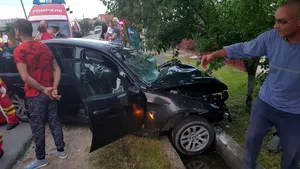 Accident grav în judeţul Olt: Două persoane au murit/ Soferul băut, care a provocat tragedia, făcea live pe Facebook în momentul impactului  | FOTO, VIDEO
