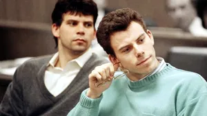 Frații Menendez așteaptă o nouă audiere pentru eventuala lor eliberare