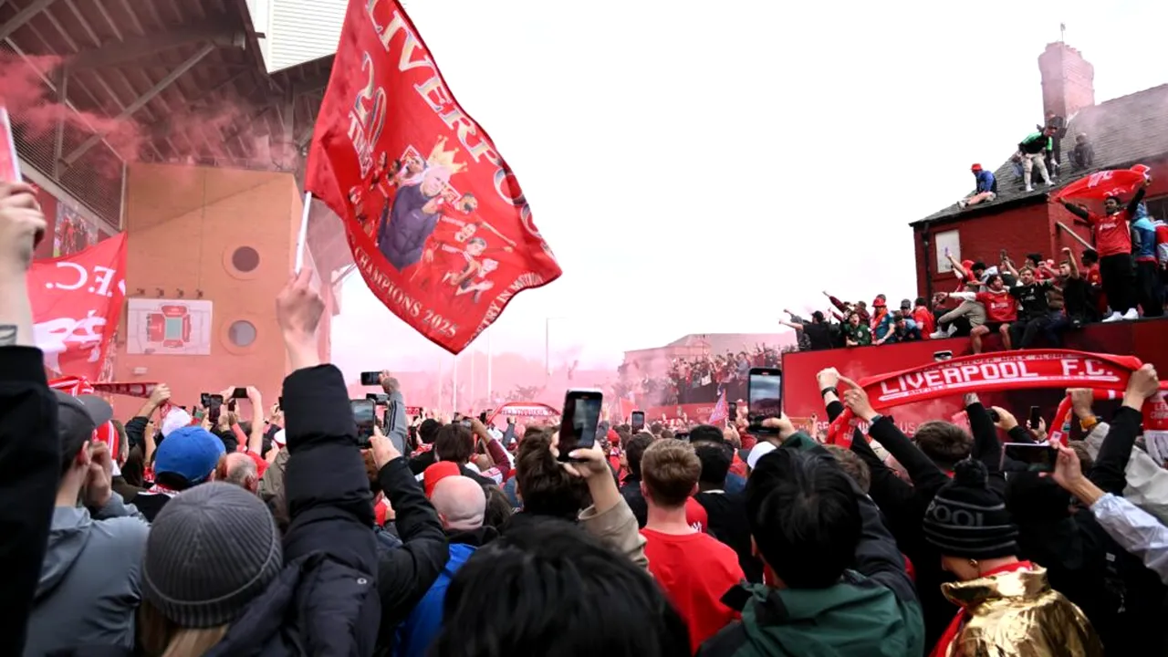Bărbatul care a intrat cu mașina în mulțimea de suporteri din Liverpool, se confruntă cu noi acuzații