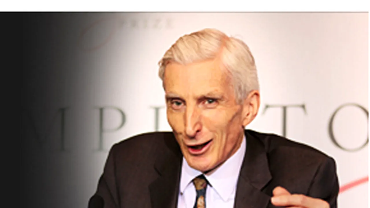 Astrofizicianul britanic Martin Rees, recompensat cu Templeton Prize pe 2011